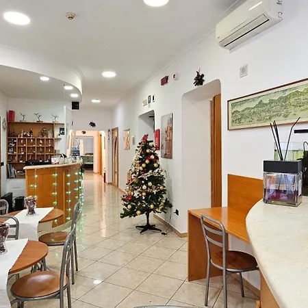 Hotel Zara Naples