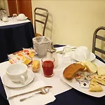 ザラ ホテル 2*